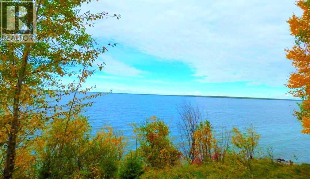 208551 2, Lac La Biche