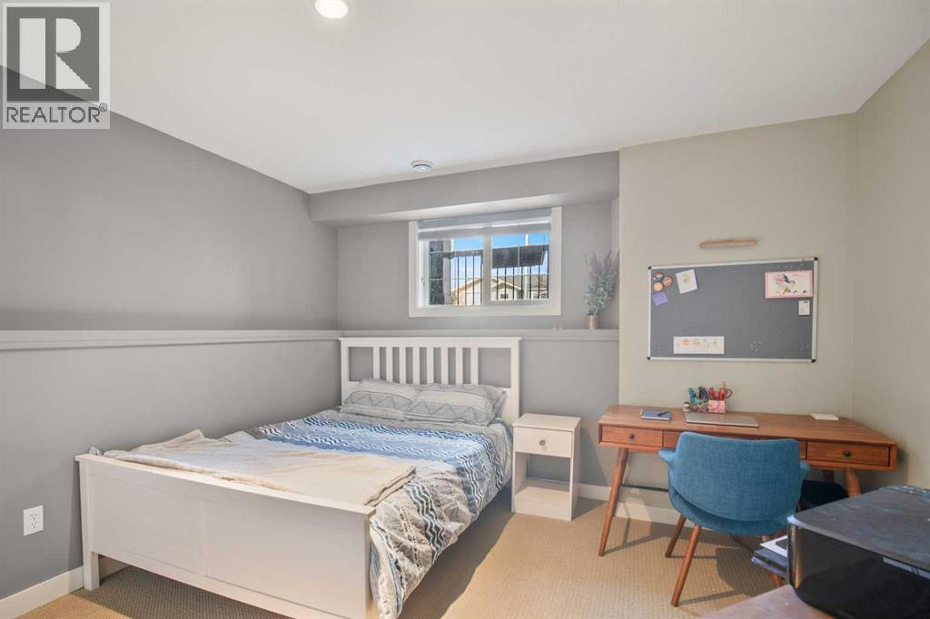 42 Iron Wolf Court, Lacombe