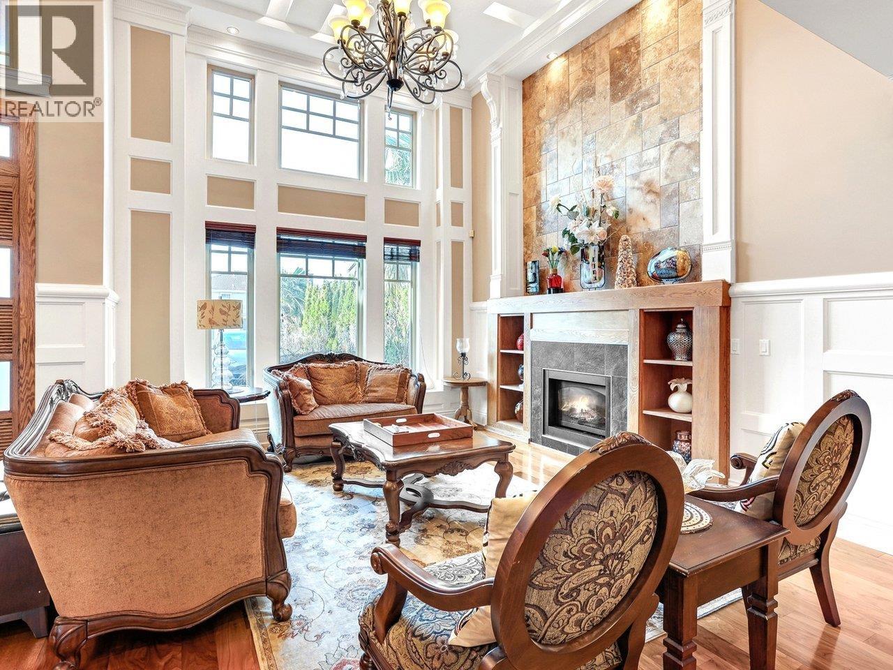 8260 GILBERT ROAD, Richmond