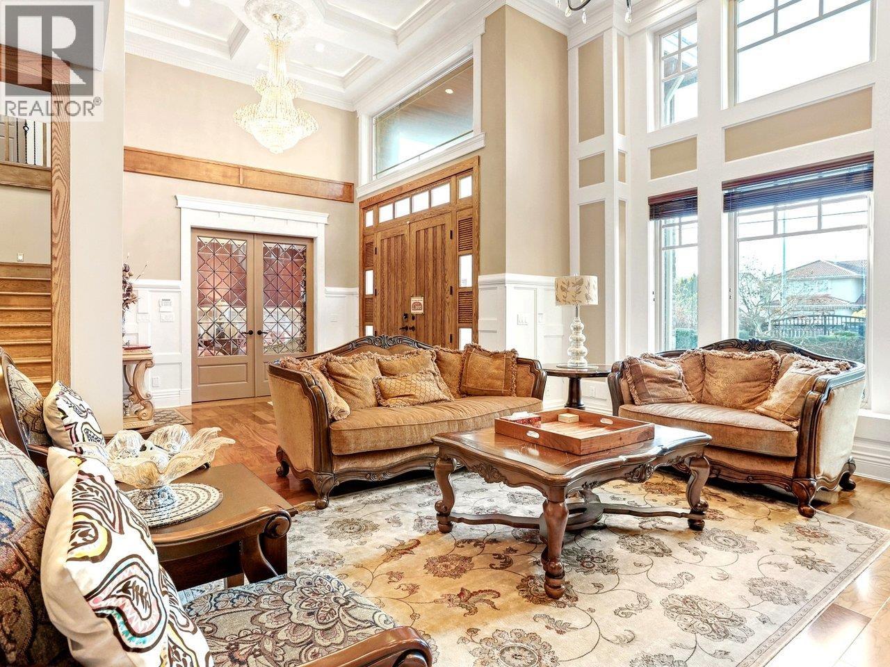 8260 GILBERT ROAD, Richmond