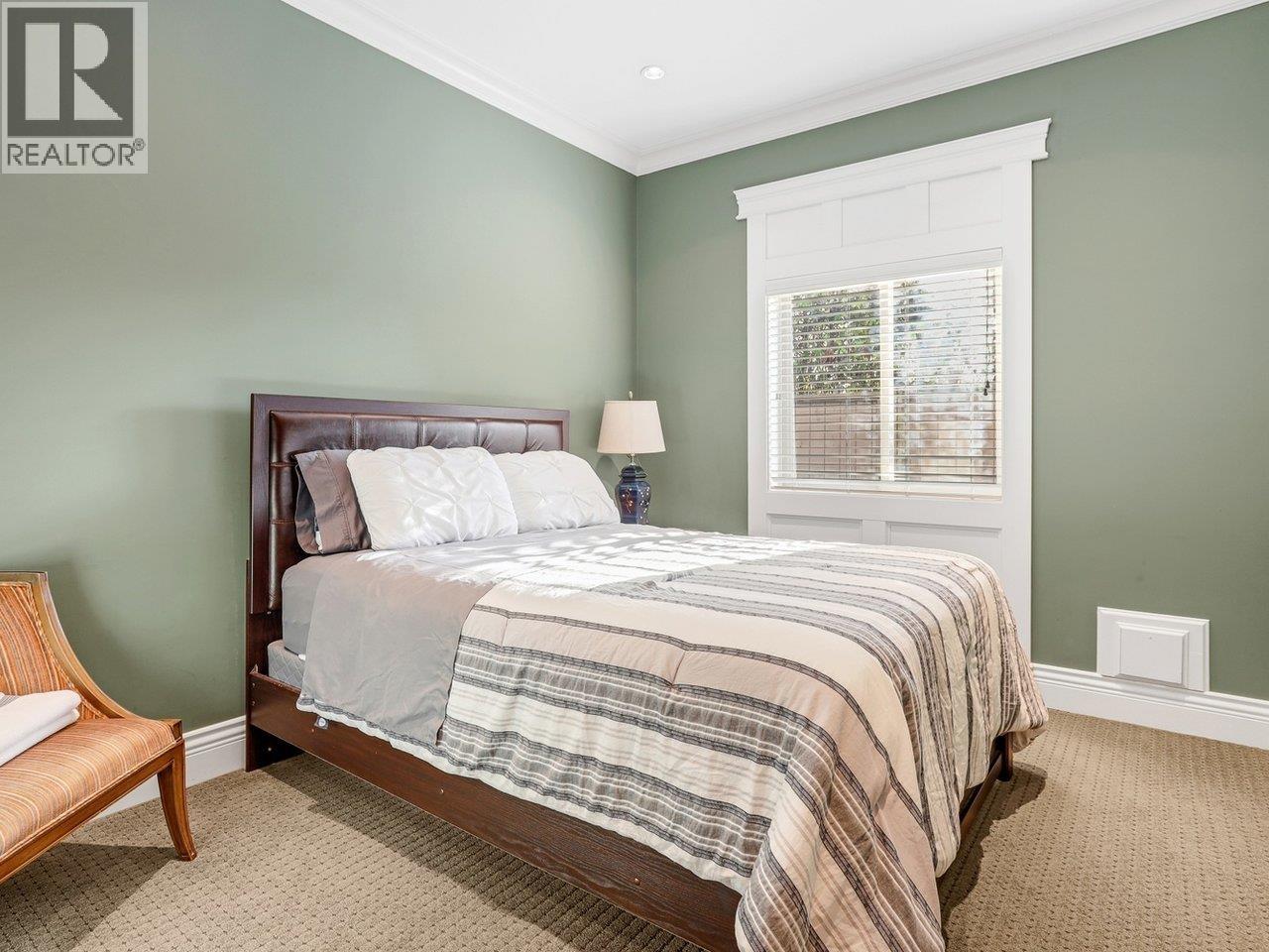 8260 GILBERT ROAD, Richmond