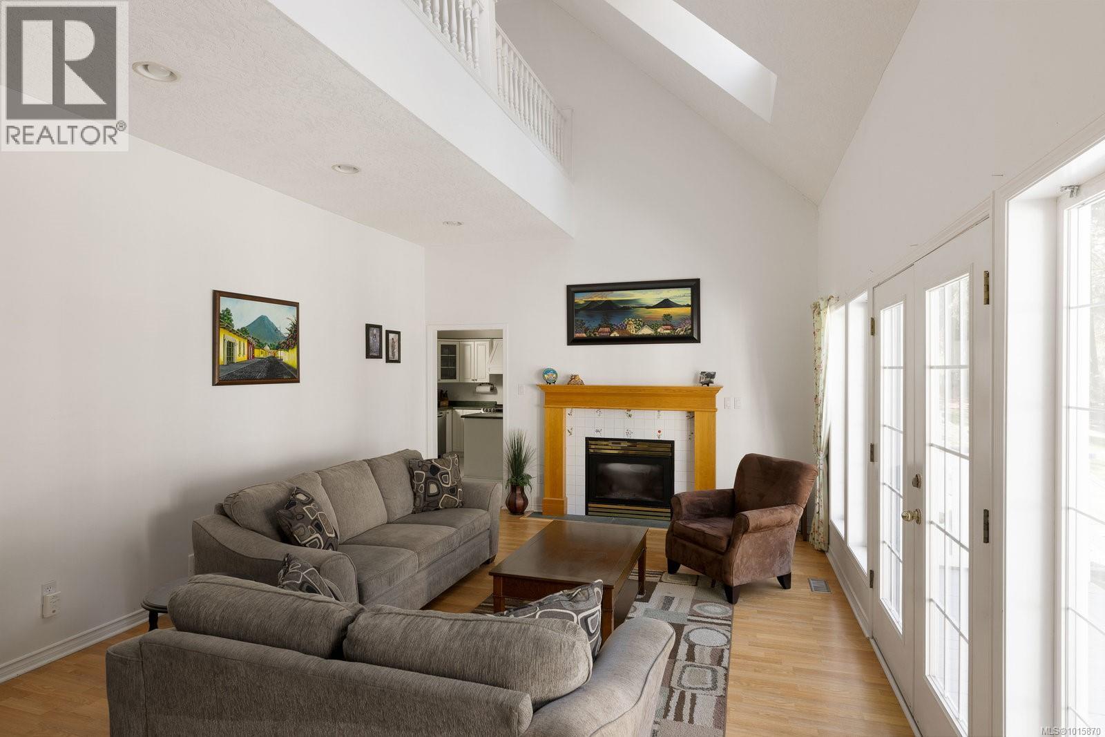  560 Salmon Road, North Saanich