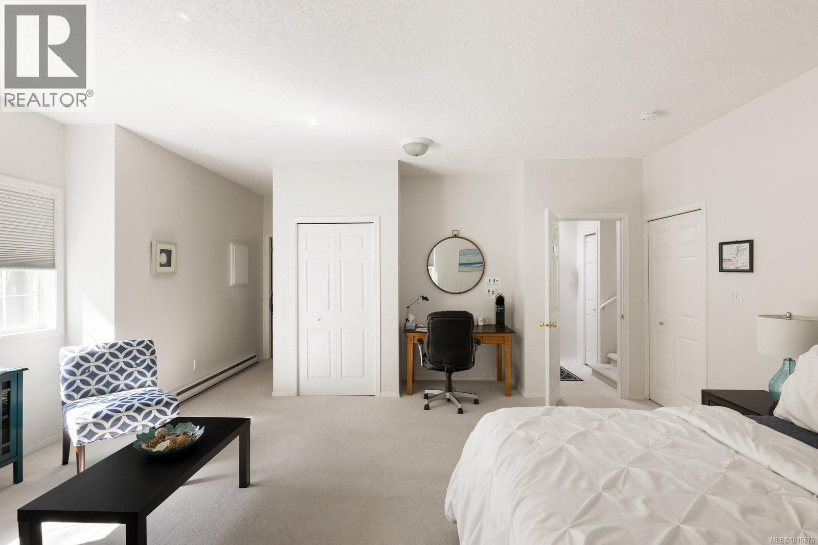  560 Salmon Road, North Saanich