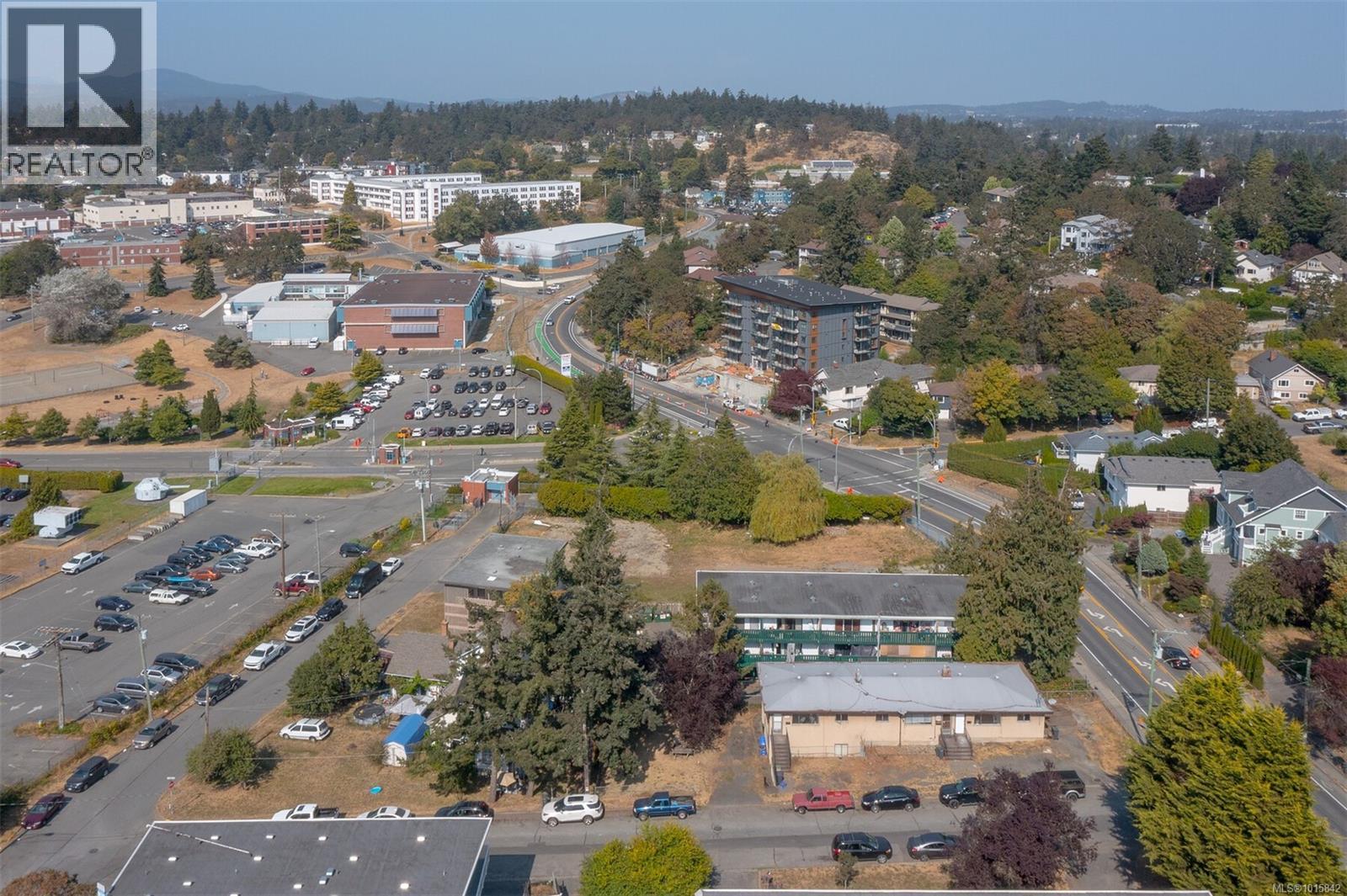 656 Admirals Road, Esquimalt