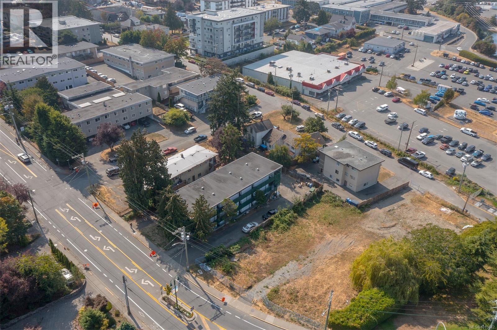  656 Admirals Road, Esquimalt