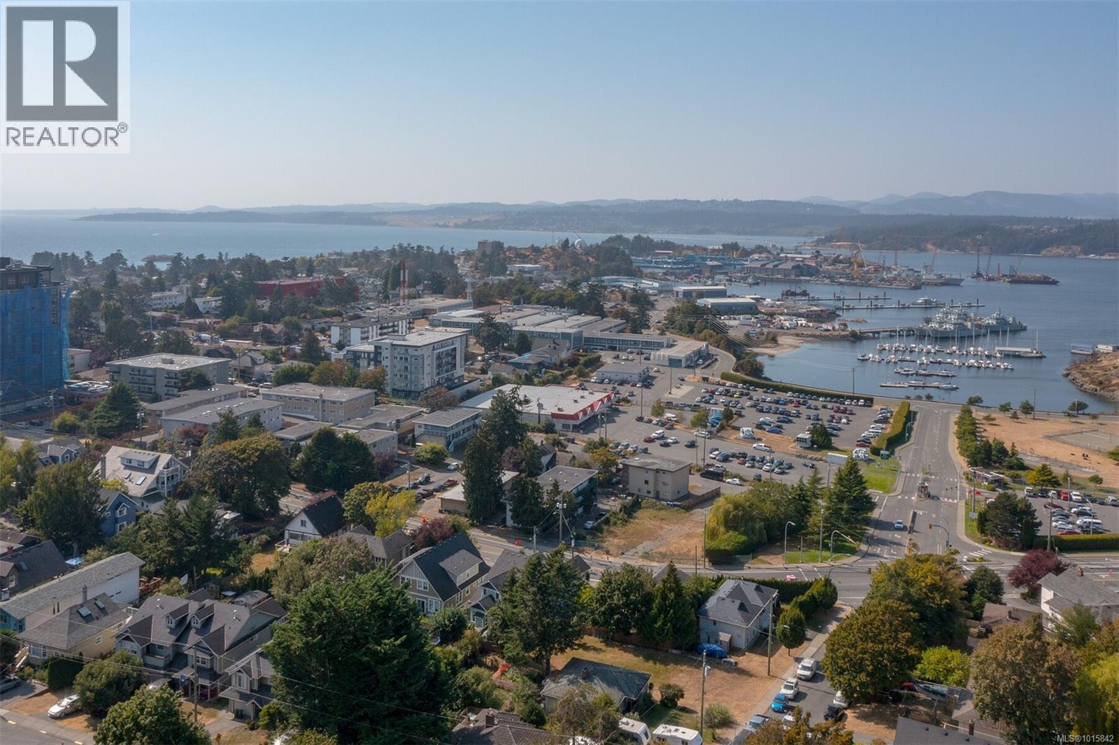  656 Admirals Road, Esquimalt