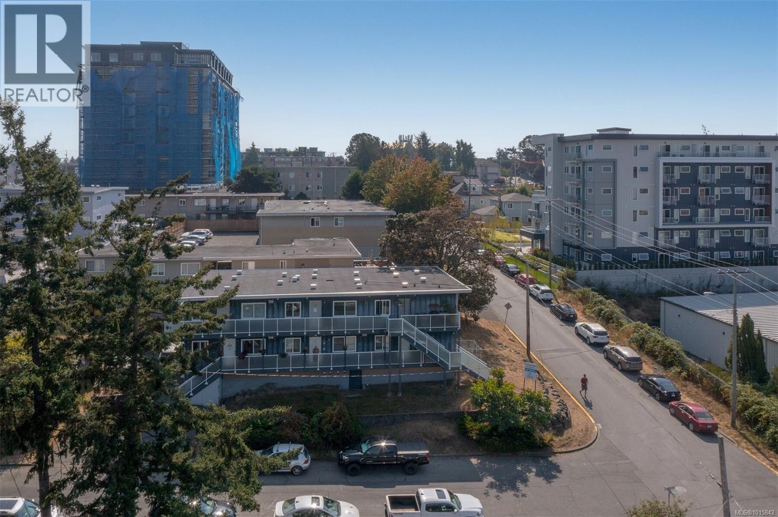 656 Admirals Rd - 24
