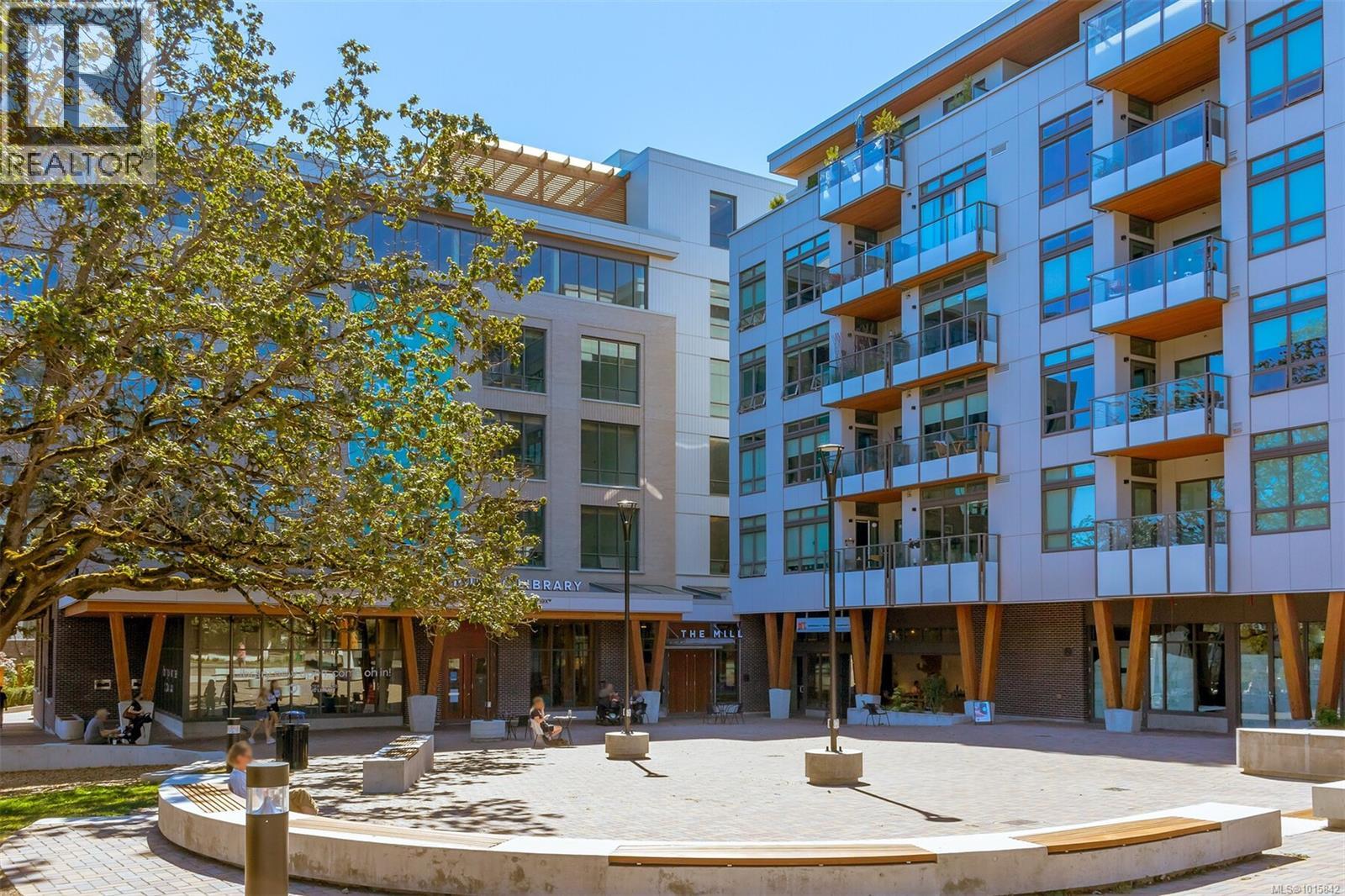 656 Admirals Rd - 30
