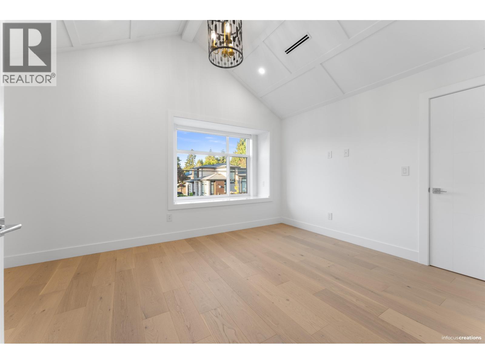 5754 16A Avenue, Delta