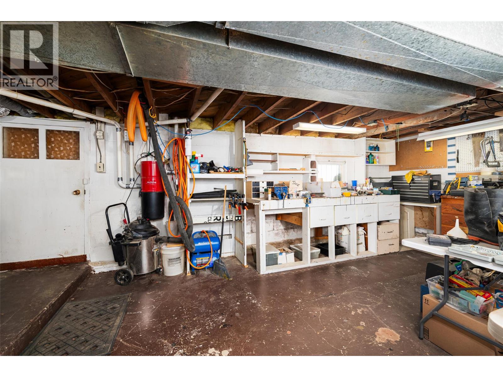 1832 Hurl Street, Creston