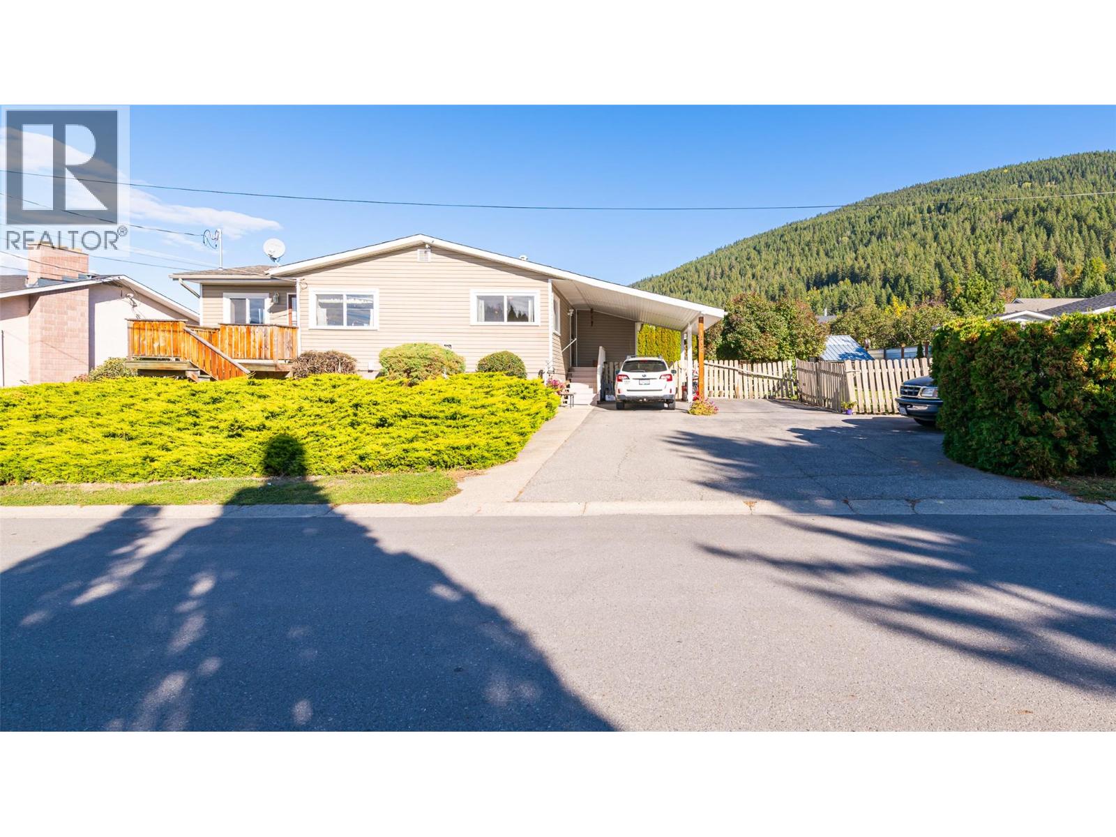 1832 Hurl Street, Creston