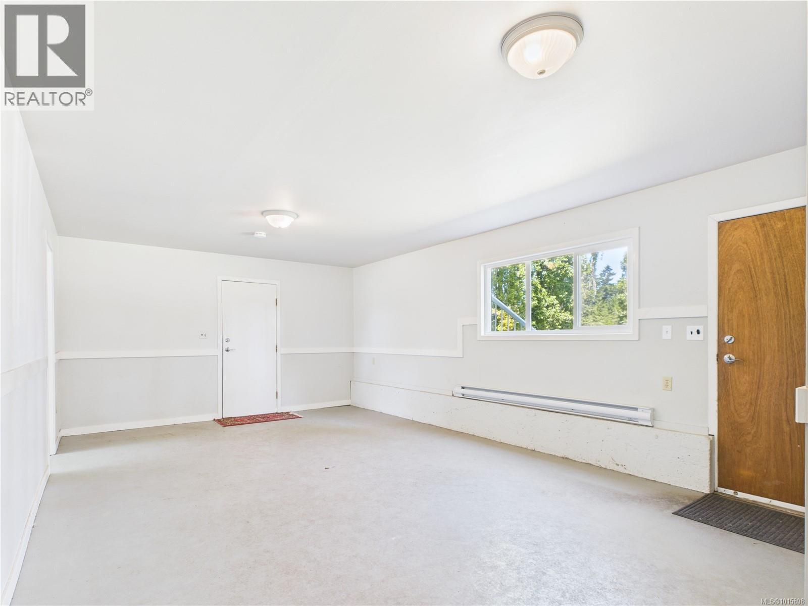  1920 Mills Road, North Saanich