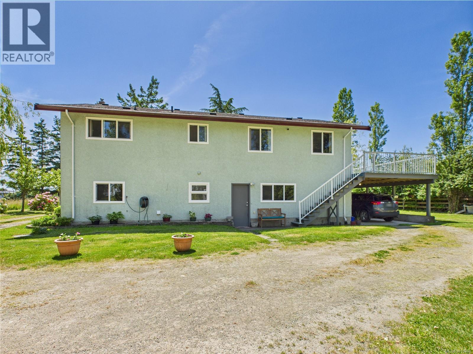  1920 Mills Road, North Saanich