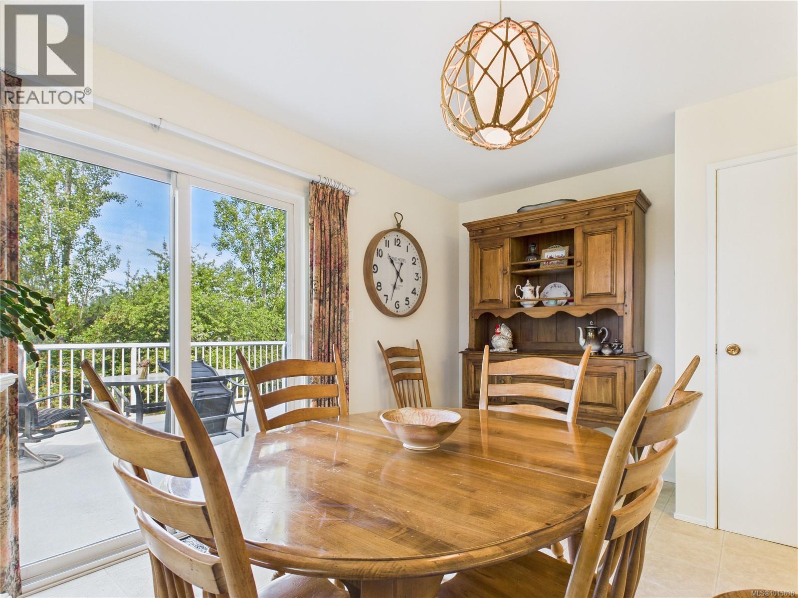  1920 Mills Road, North Saanich