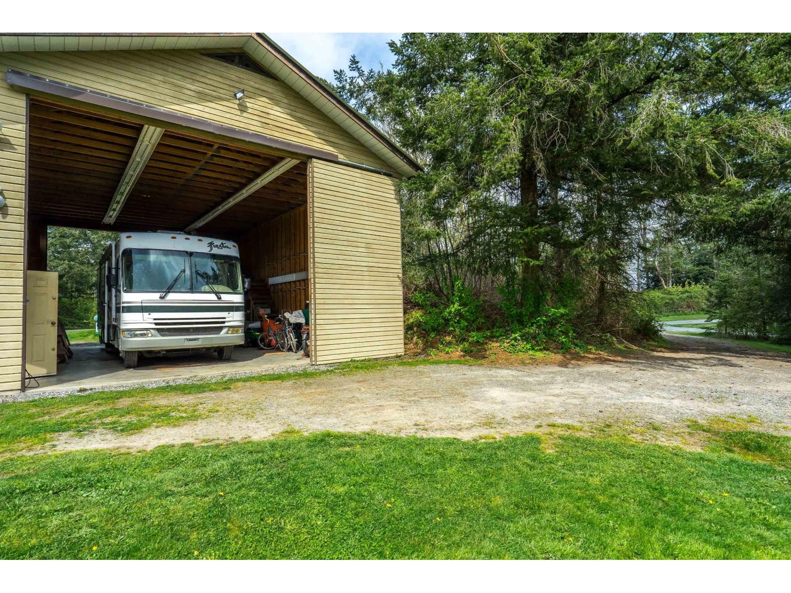 24548 21B AVENUE, Langley