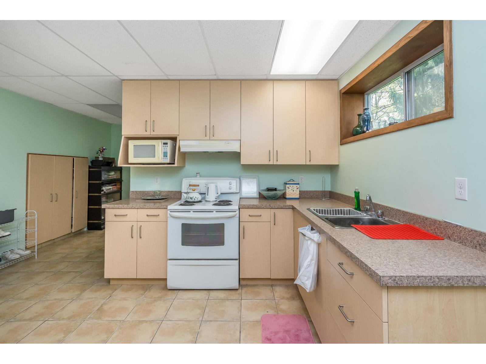 24548 21B AVENUE, Langley