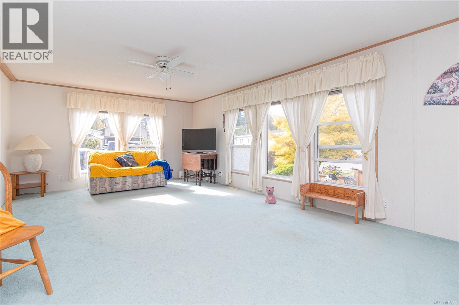  2574 Heron Way, Central Saanich
