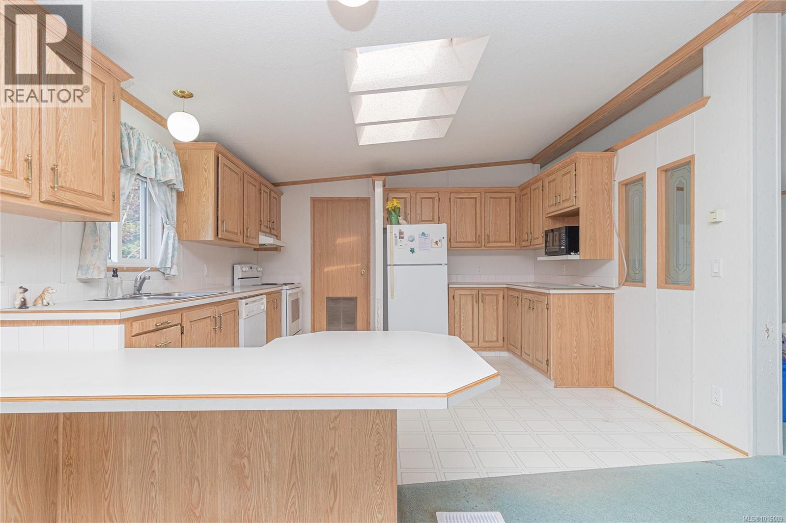  2574 Heron Way, Central Saanich