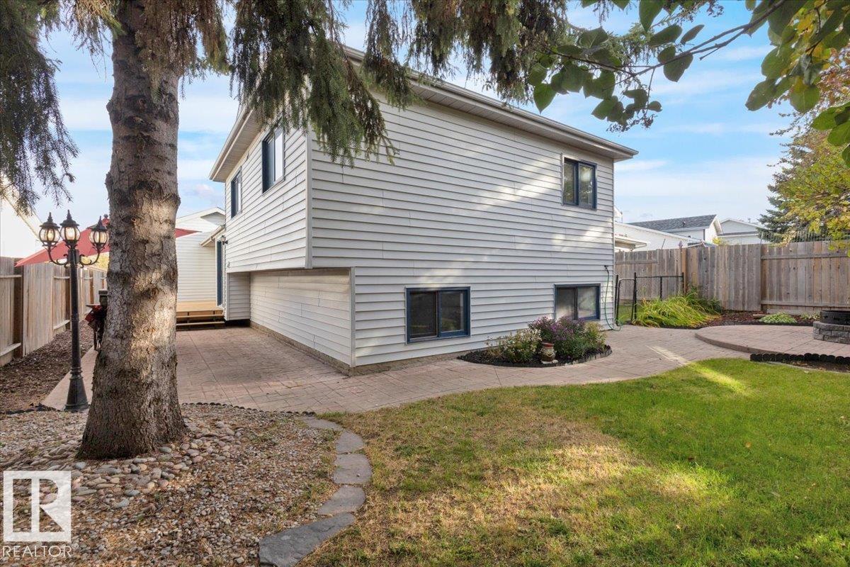 3619 27 AV NW, Edmonton