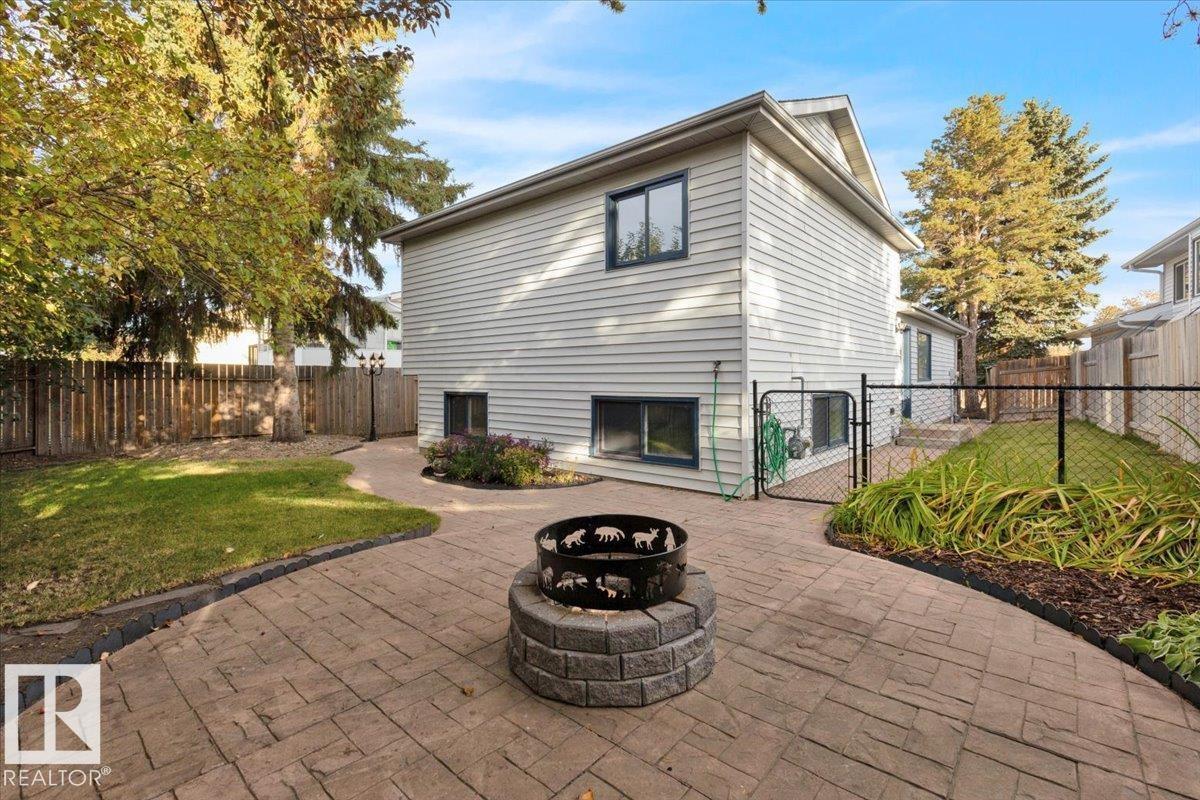 3619 27 AV NW, Edmonton