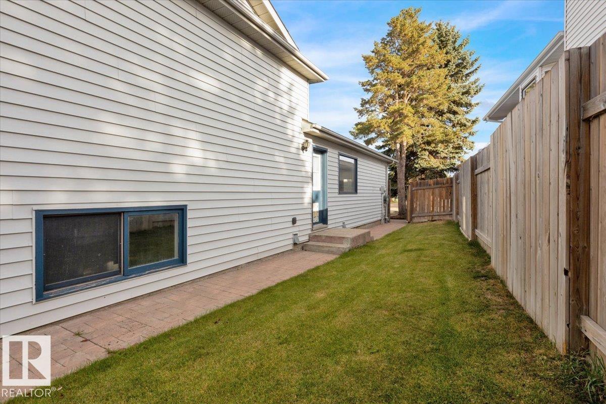 3619 27 AV NW, Edmonton