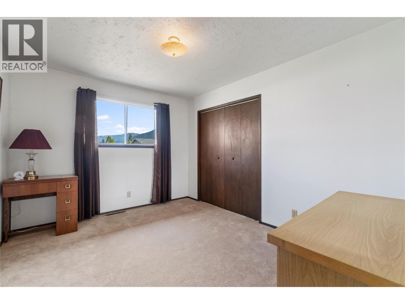 414 Pine Street, Chase