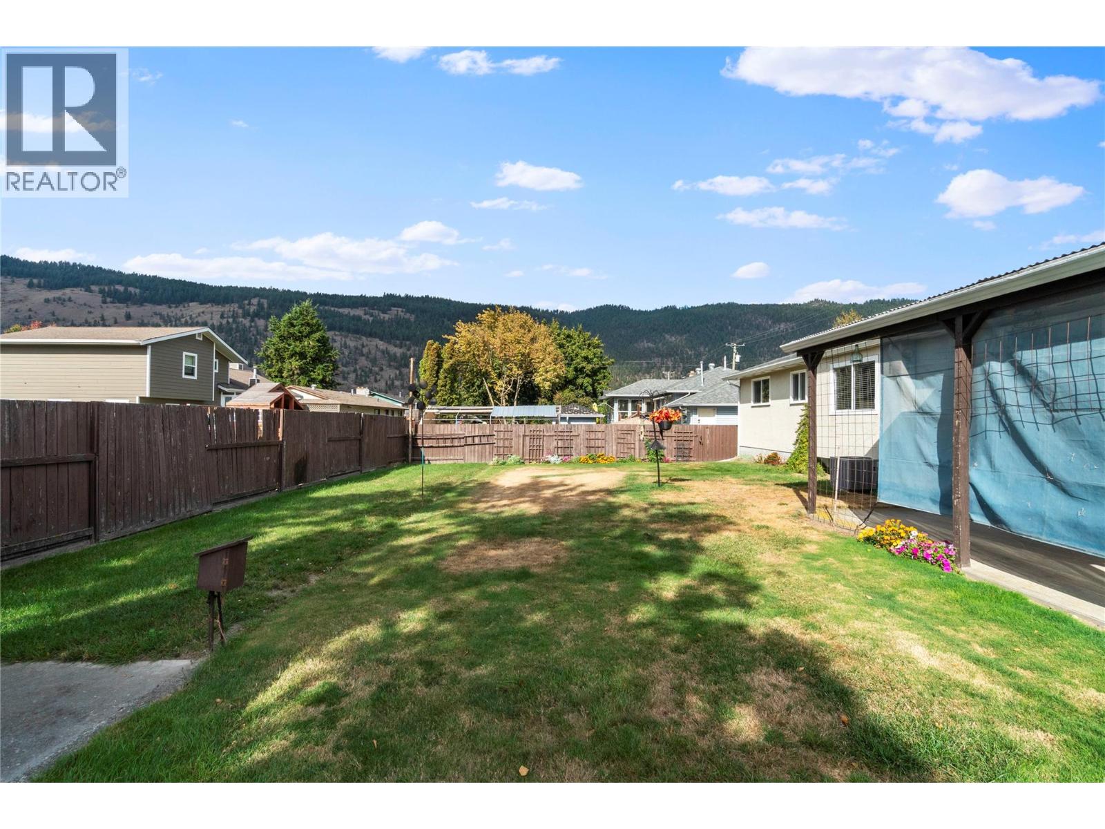 414 Pine Street, Chase