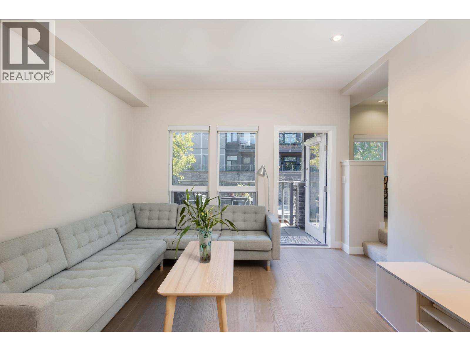 #212-1738 55A Street, Tsawwassen