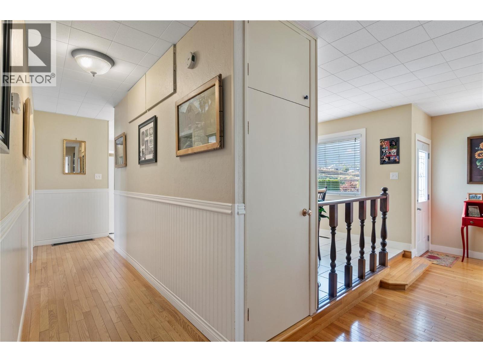 702 Second Avenue, Chase