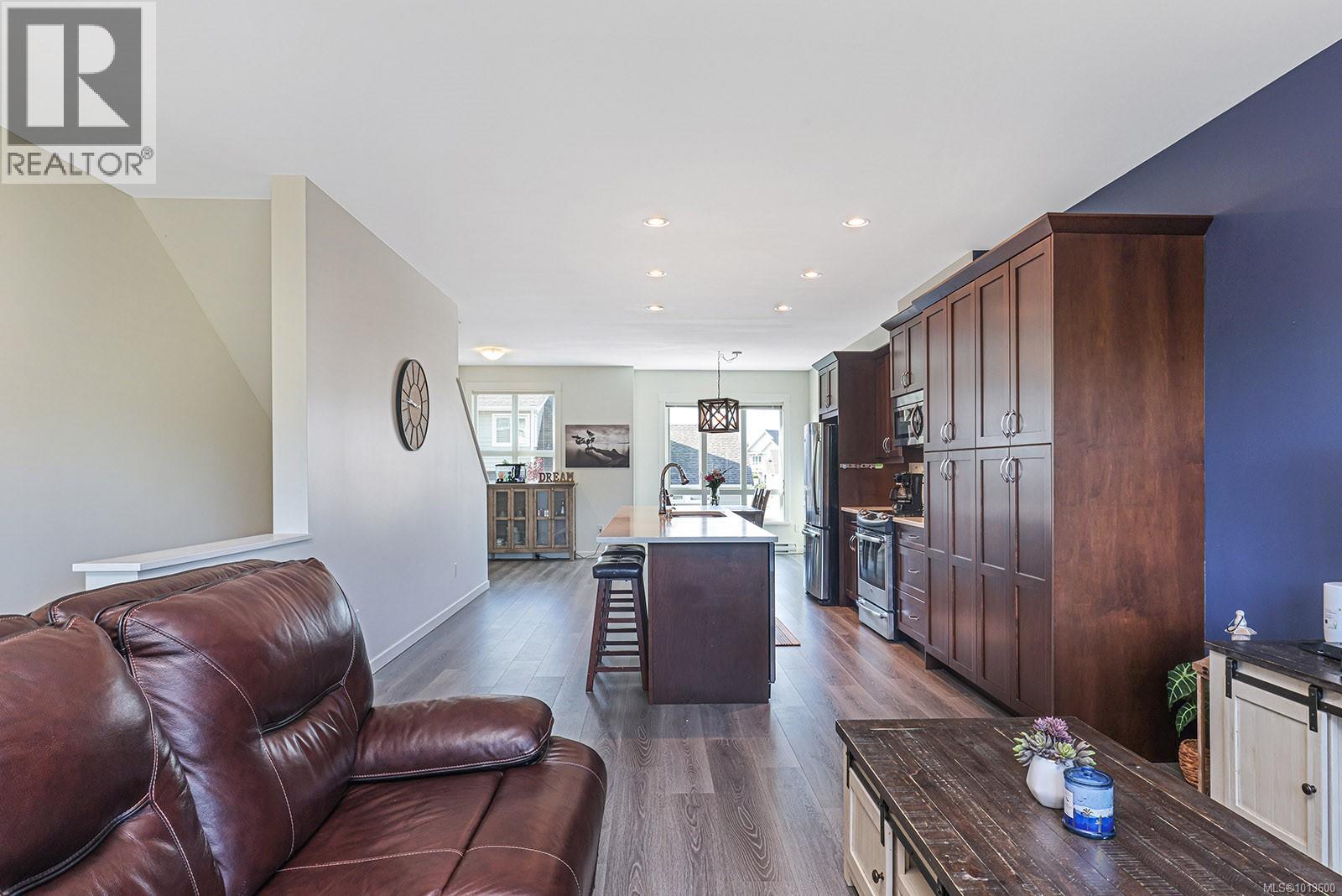 38 700 Lancaster Way, Comox