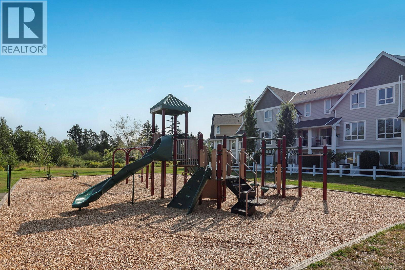 38 700 Lancaster Way, Comox