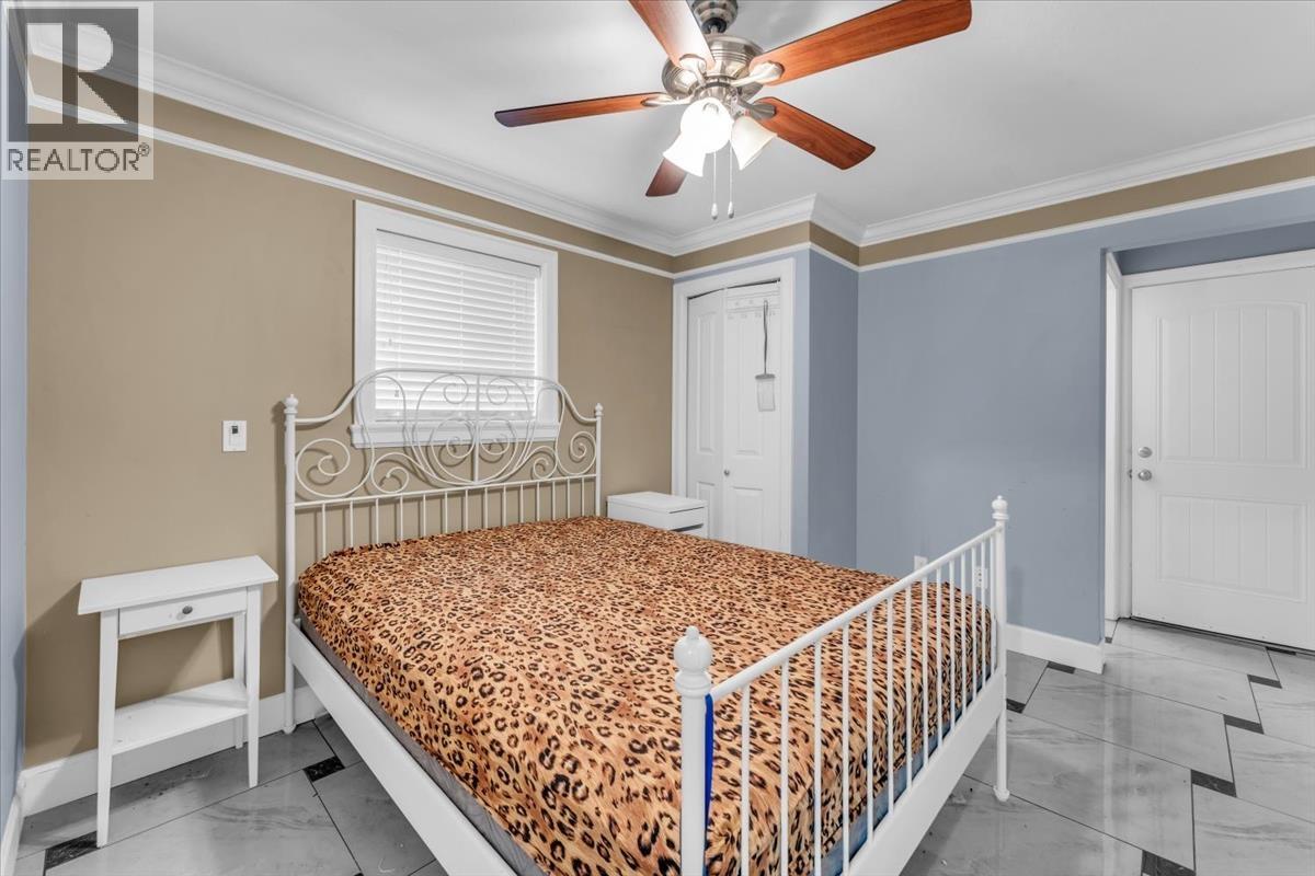 6080 MCKEE STREET, Burnaby