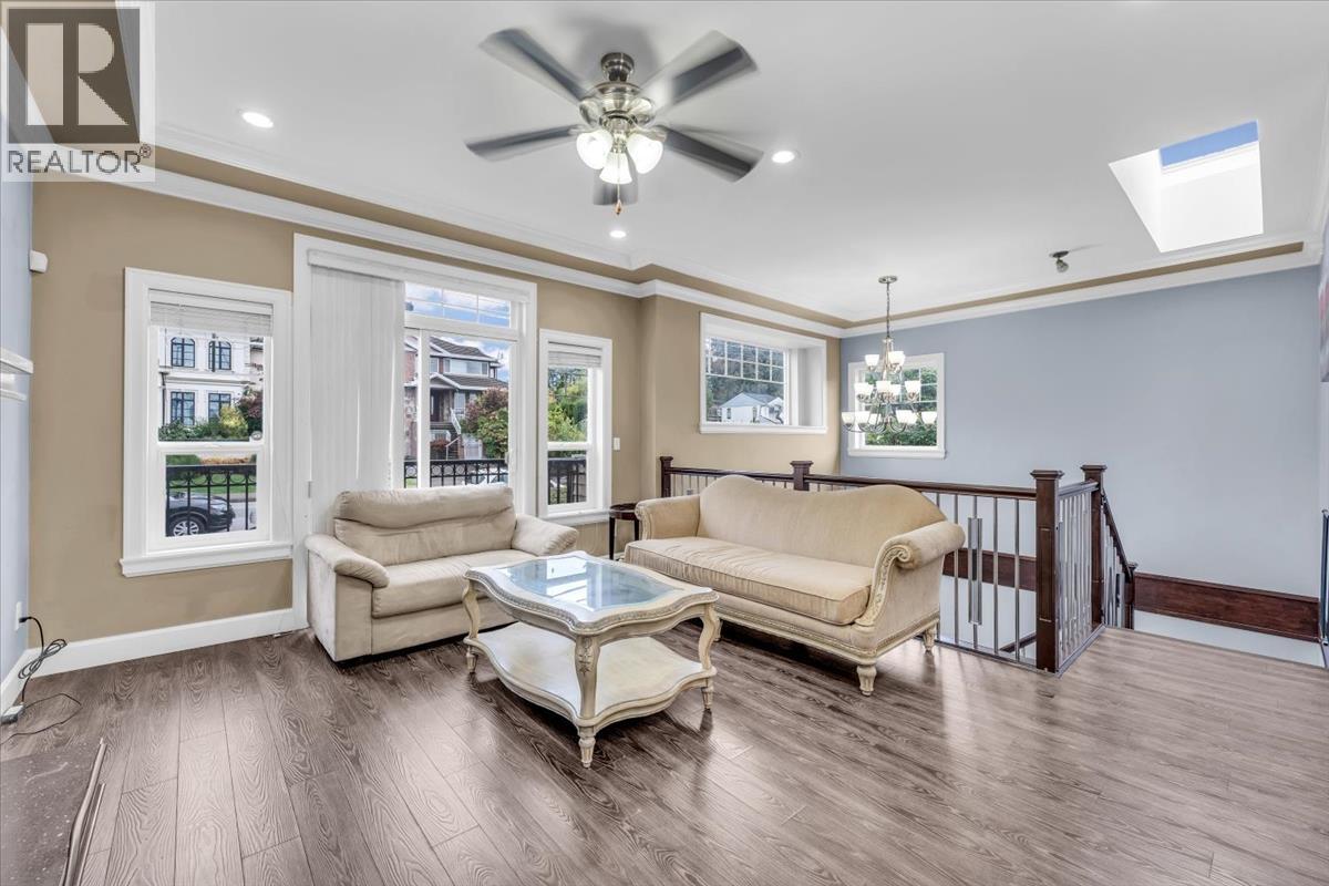 6080 MCKEE STREET, Burnaby