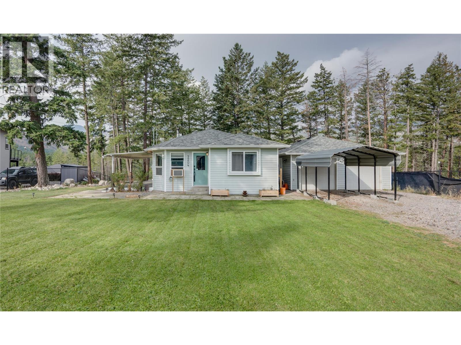 7204 Dunwaters Road, Kelowna