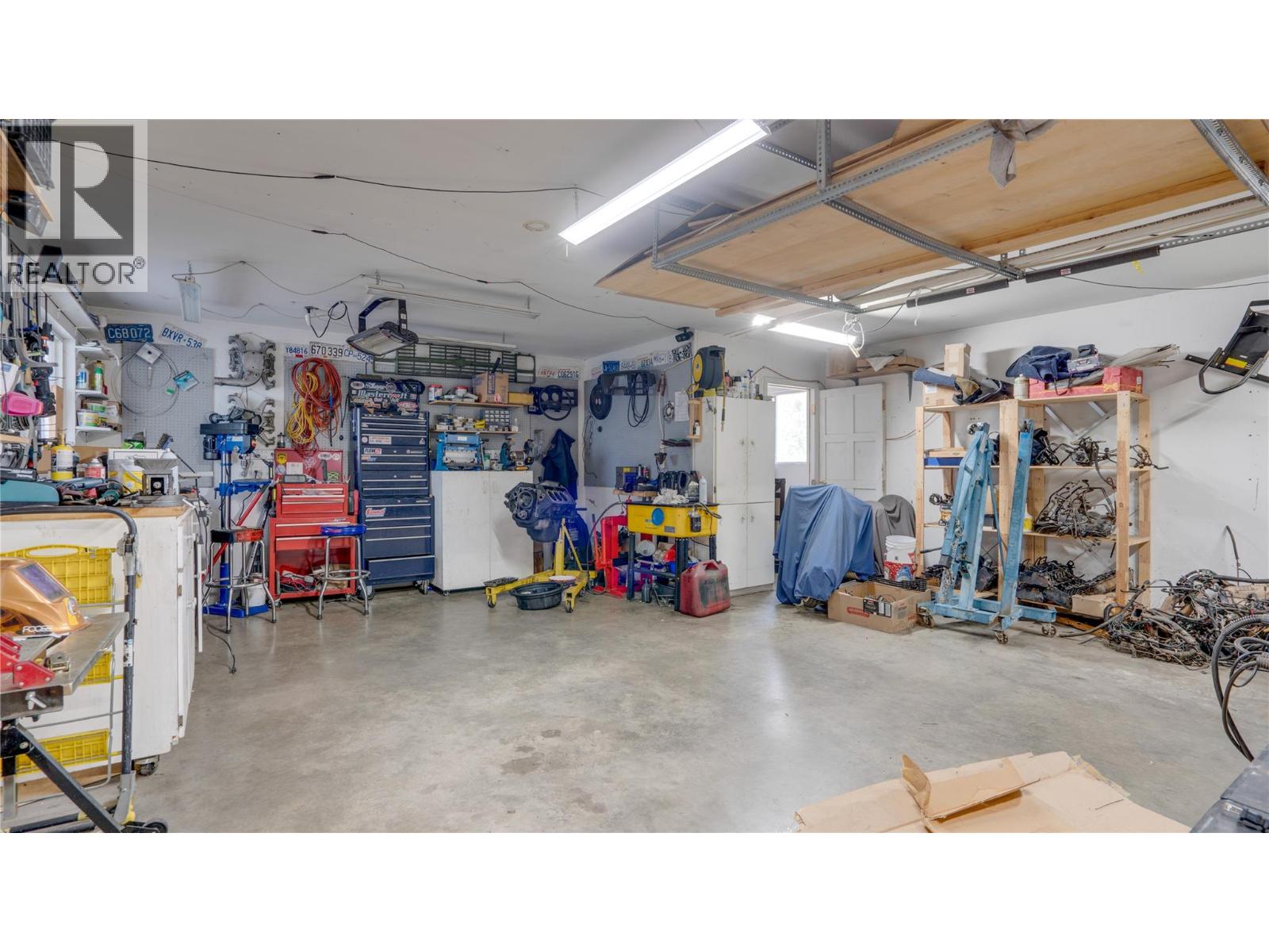 7204 Dunwaters Road, Kelowna