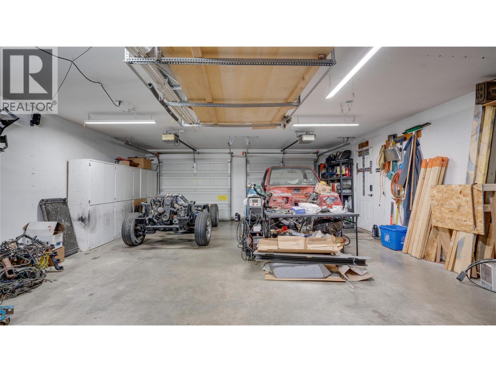  7204 Dunwaters Road, Kelowna