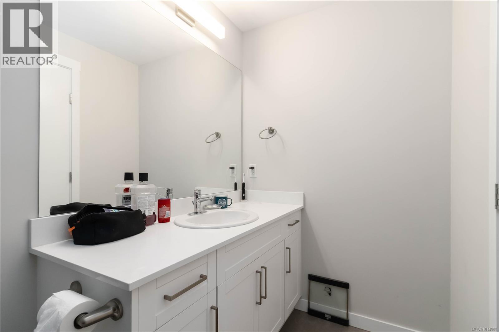 602 868 Orono Avenue, Langford
