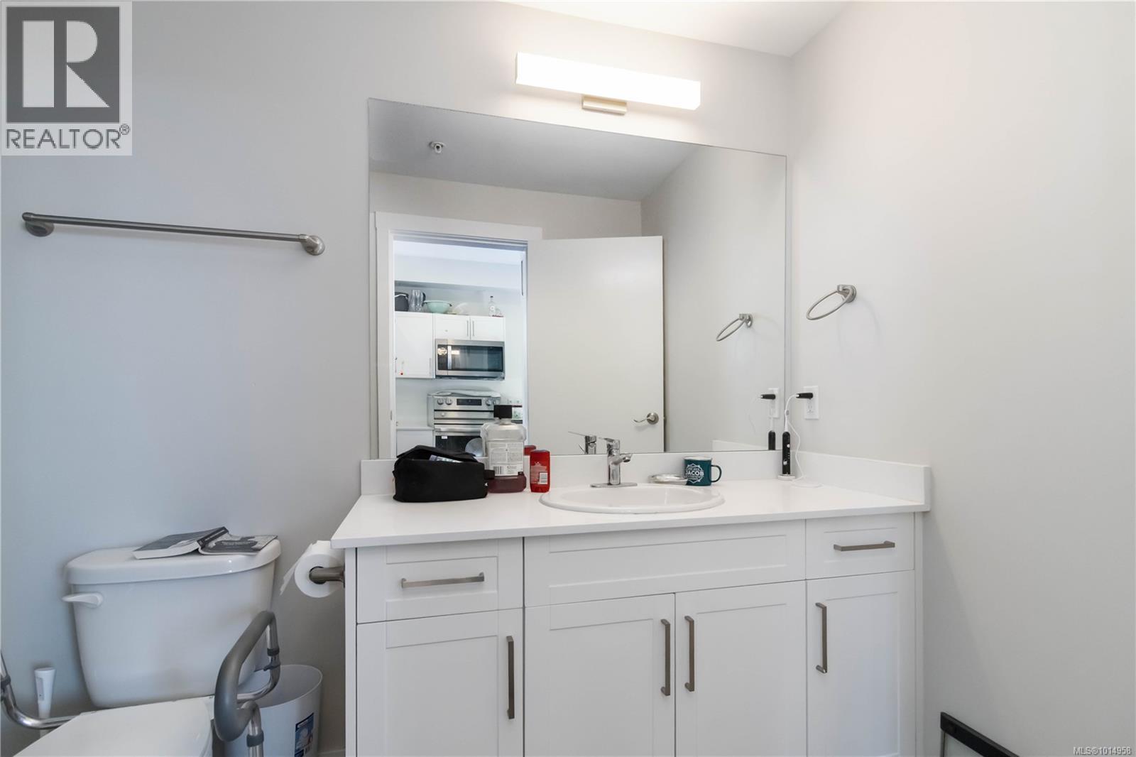 602 868 Orono Avenue, Langford