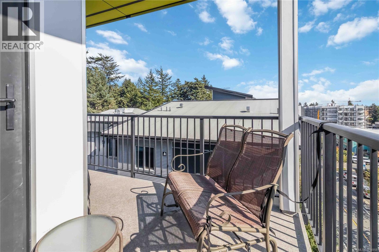 602 868 Orono Avenue, Langford