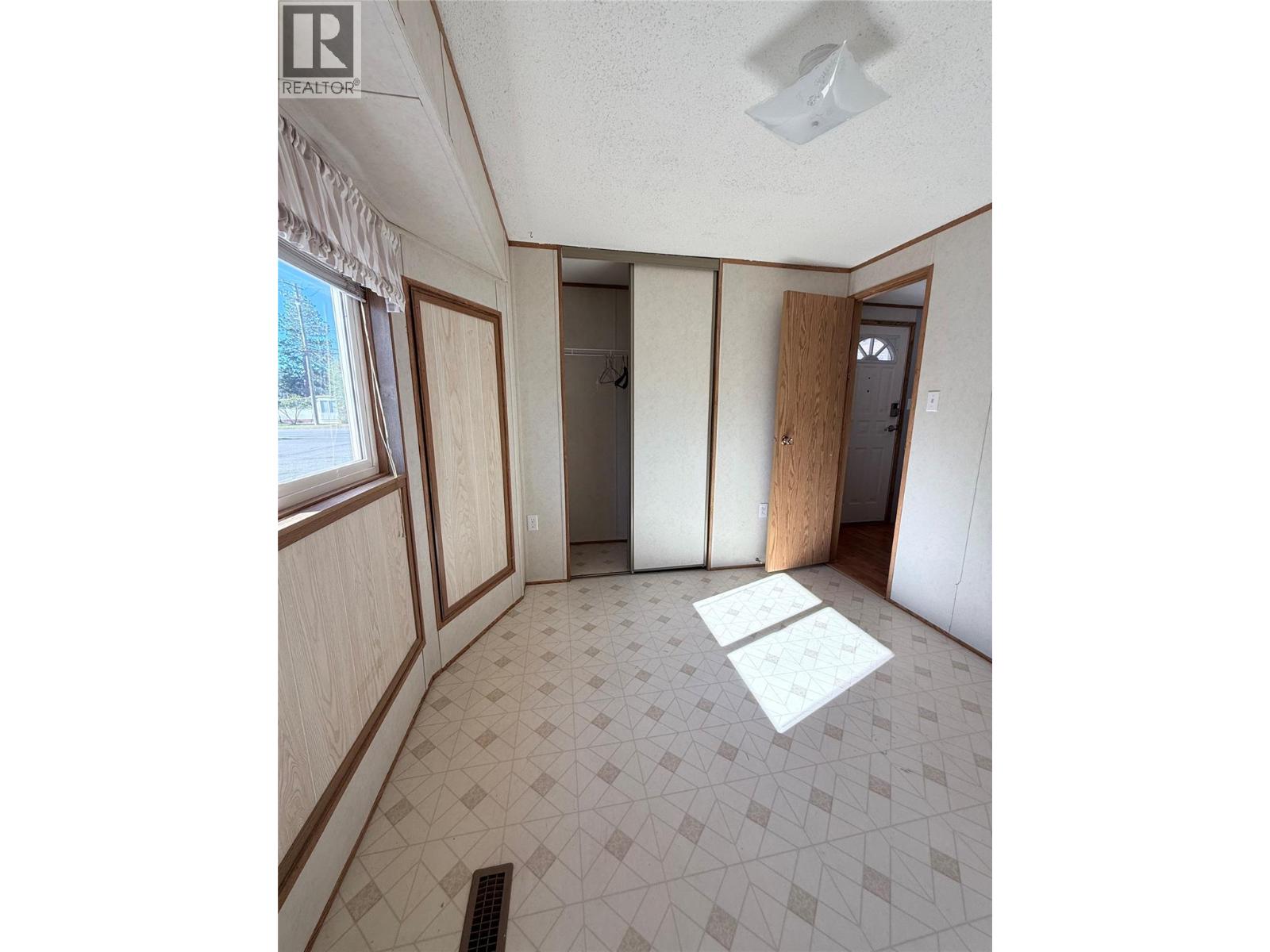 #39 724 INNES AVENUE - 17