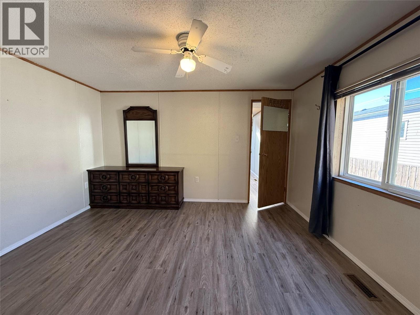 #39 724 INNES AVENUE - 13