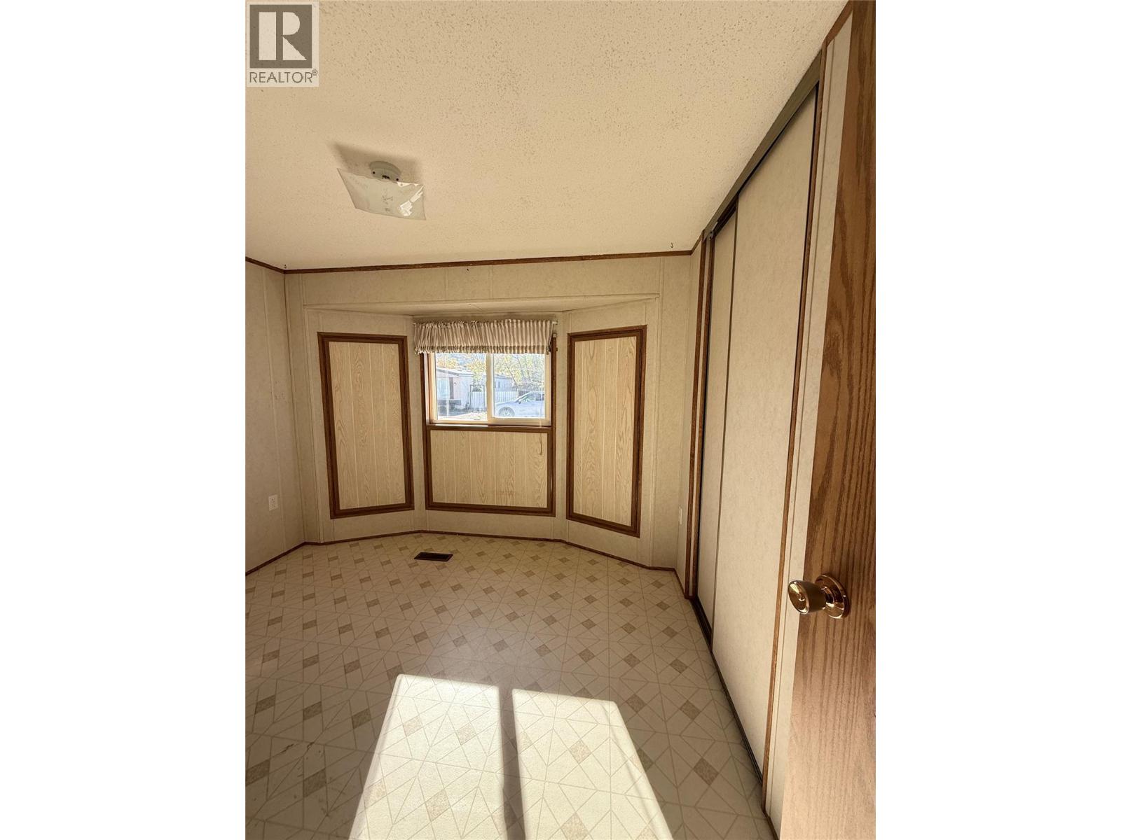 #39 724 INNES AVENUE - 16