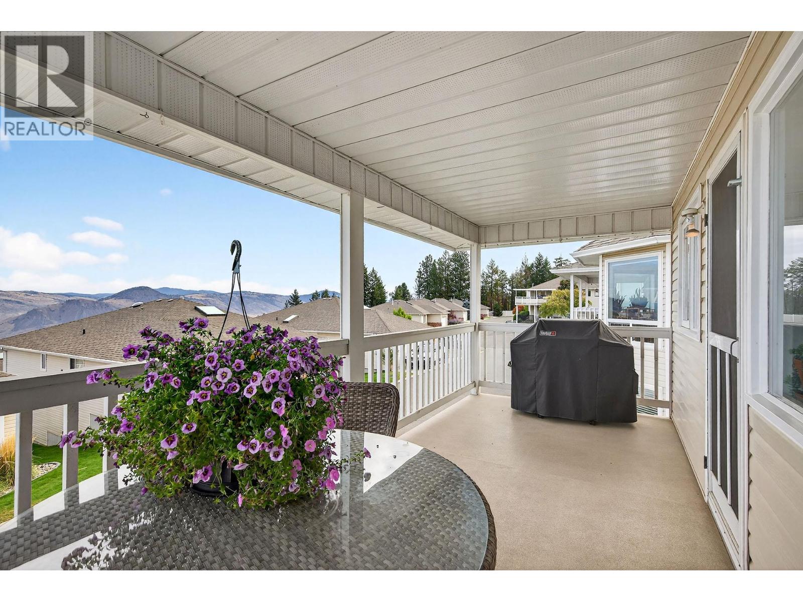 #33 2030 VAN HORNE DRIVE - 47