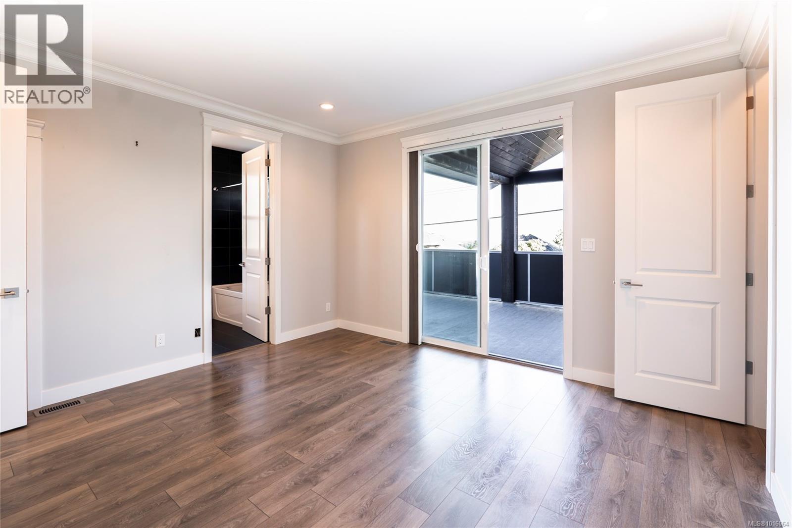 5791 Vanderneuk Rd, Nanaimo