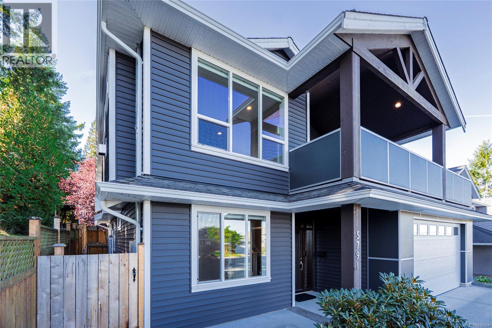 5791 Vanderneuk Rd, Nanaimo