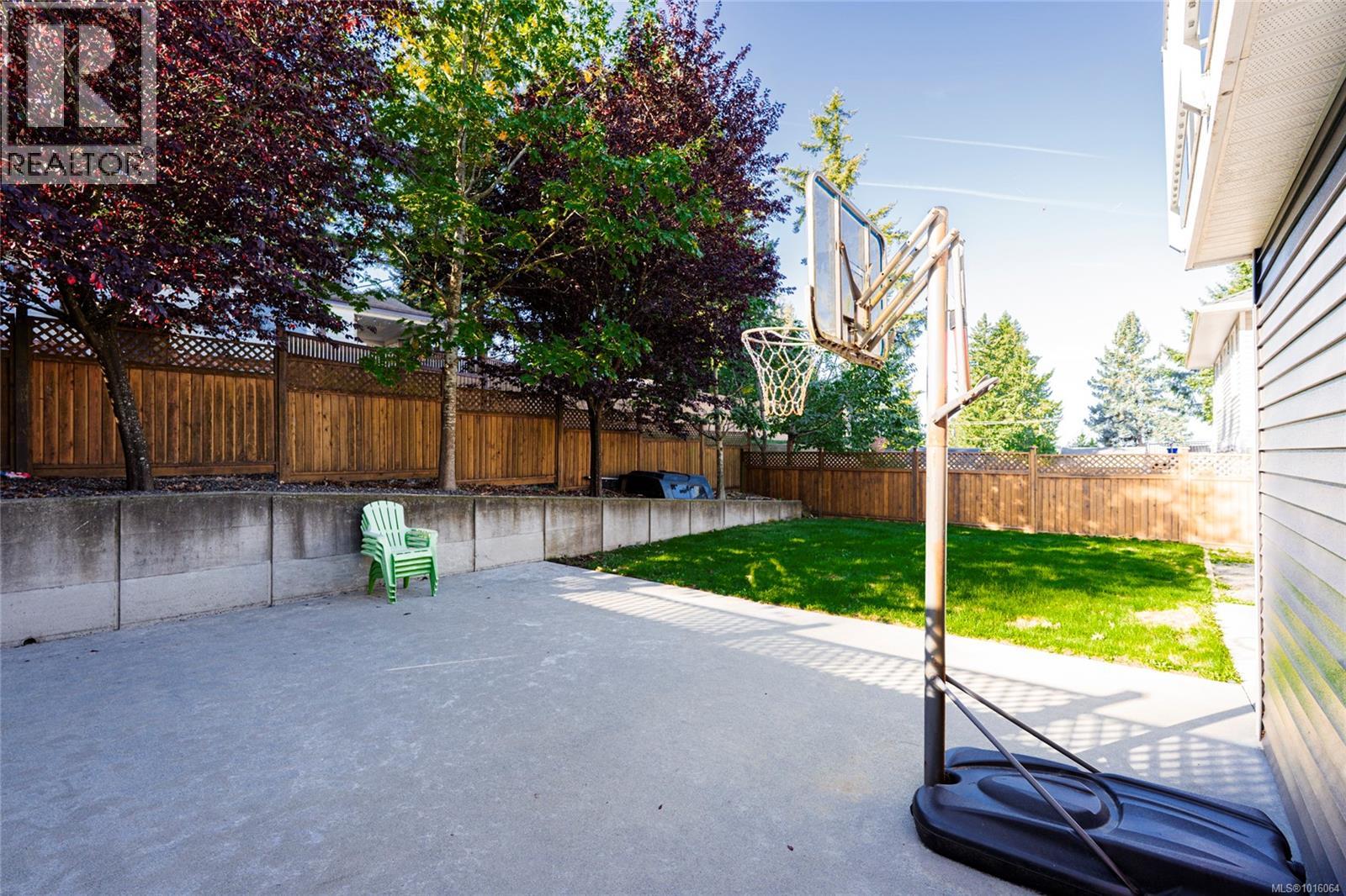 5791 Vanderneuk Rd, Nanaimo