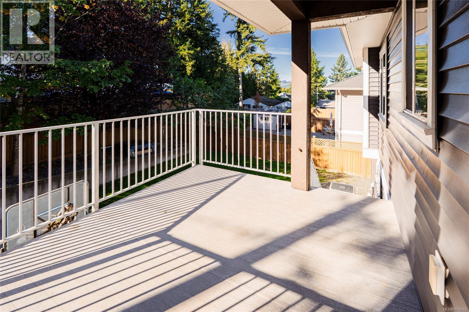 5791 Vanderneuk Rd, Nanaimo