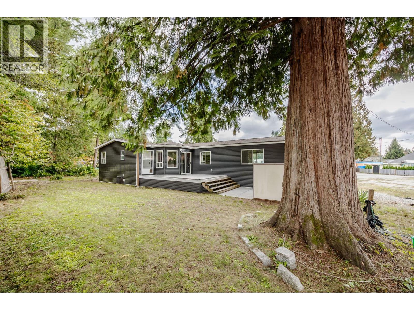 House in Maple Ridge - Image 39