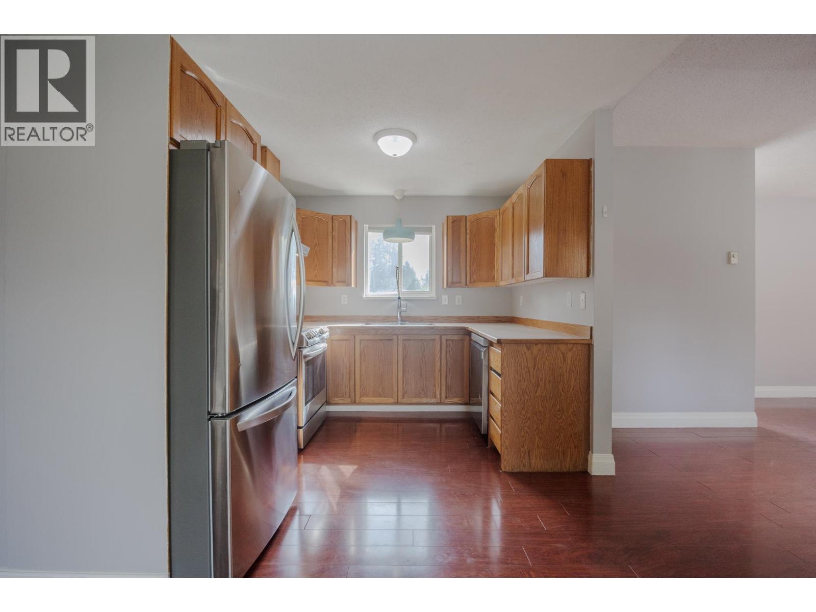 House in Maple Ridge - Image 9