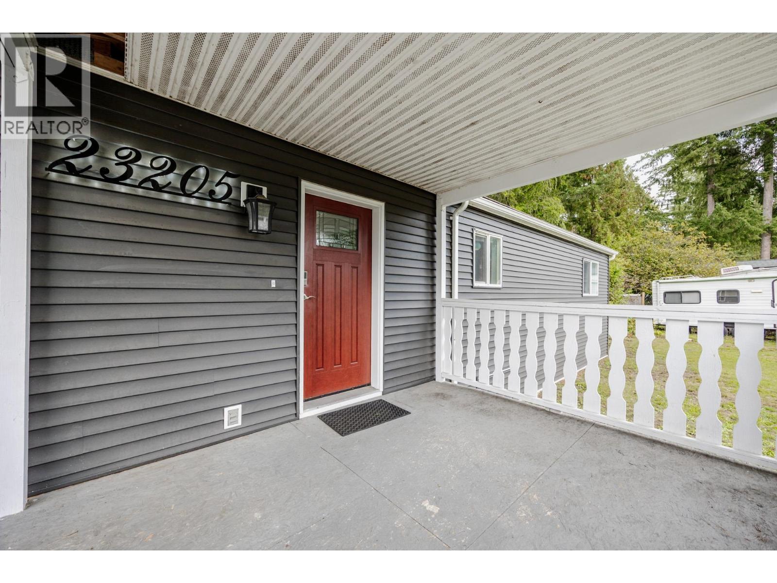 House in Maple Ridge - Image 6